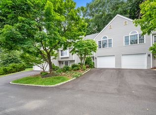 120 Prospect St APT 5, Ridgefield, CT 06877