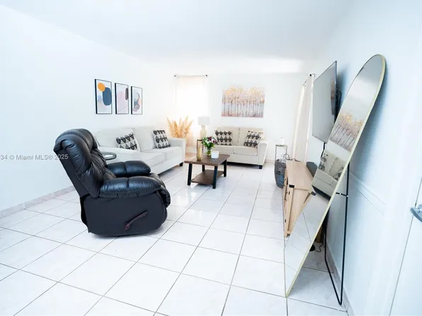 1900 W 68th St APT C102, Hialeah, FL 33014