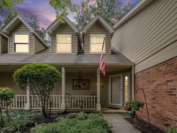 514 Shagbark Dr, Elgin, IL 60123