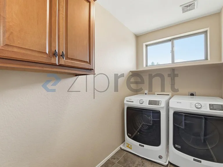 23196 S 216th St — Photo 30