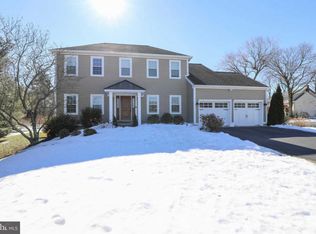 30 Marian Cir, Chalfont, PA 18914
