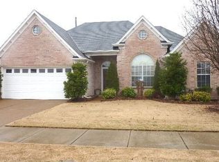 1377 River Ridge Dr, Collierville, TN 38017