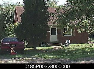 618 Edgewater Dr, West Mifflin, PA 15122