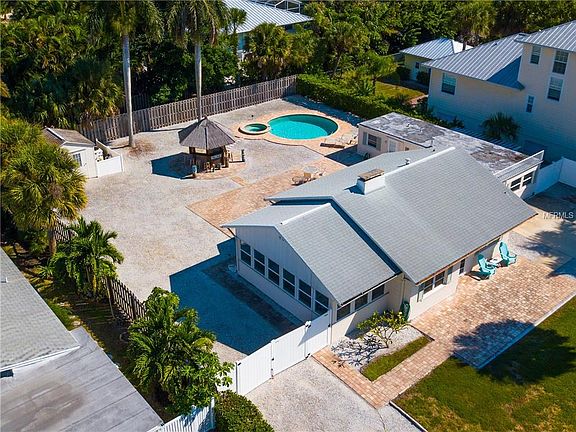 3rd image of 5545 Avenida Del Mare
