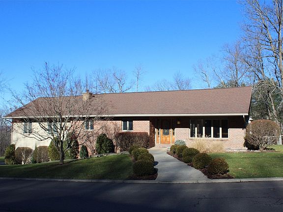 2nd image of 8 Midwood Dr