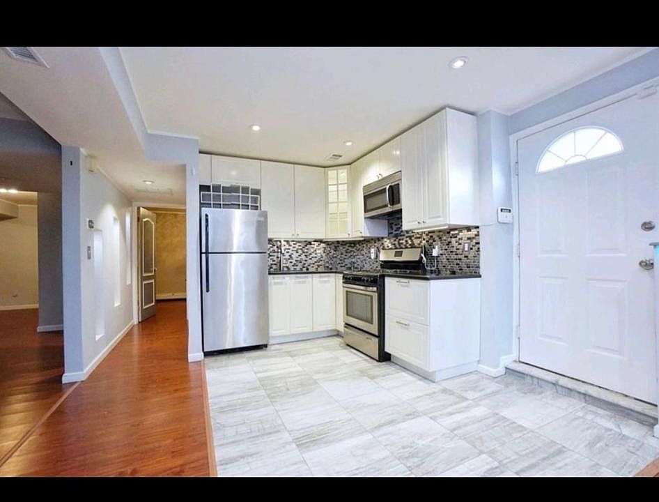 1st image of 97 Monticello Ter Floor 1