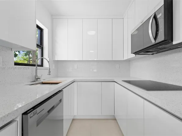 4520 SW 33rd Dr, West Park, FL 33023