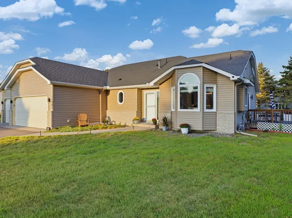 11561 Butternut St NW, Coon Rapids, MN 55448