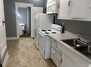SM Real Estate: 1725 D Ave NE - 3, Cedar Rapids, IA 52402