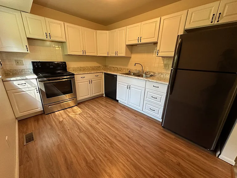 13419 Woodstile Ct — Photo 7