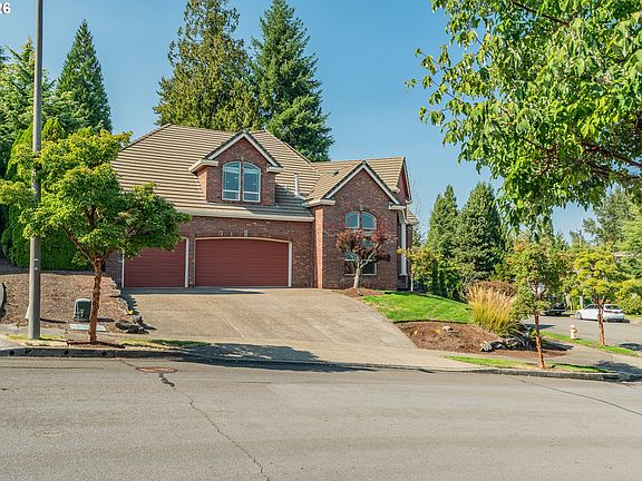 2nd image of 2909 SE Liberty Pl