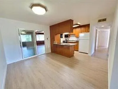 1408 Gregory Way — Photo 8
