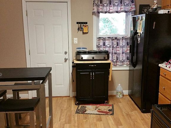 5th image of 2875 Barlowe Pl