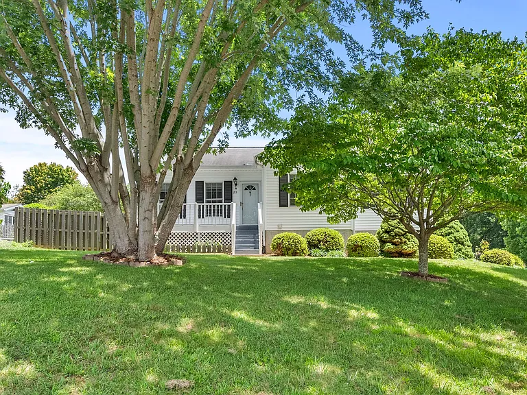 29 Mill Stone Dr — Photo 3
