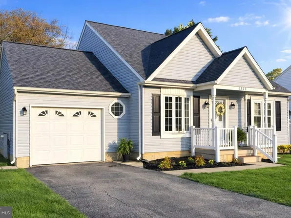 757 Sunnyfield Ln, Baltimore, MD 21225