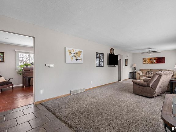 4th image of 1430 Terrace Park Dr