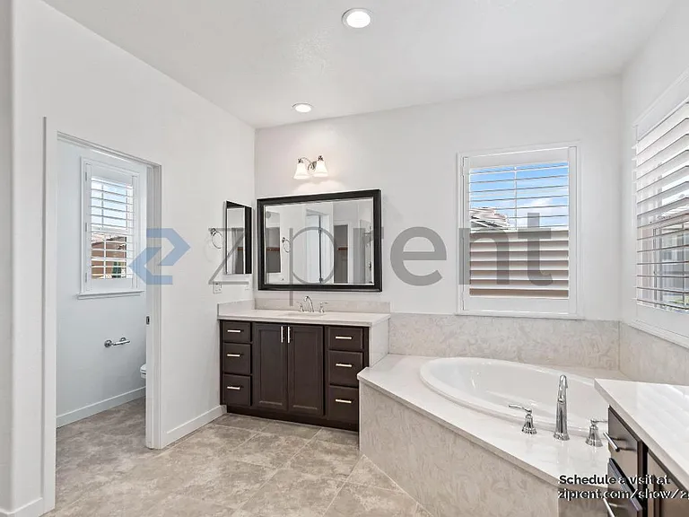 350 E Huntley Ave — Photo 29