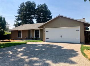 18980 SW Hennig Ct, Beaverton, OR