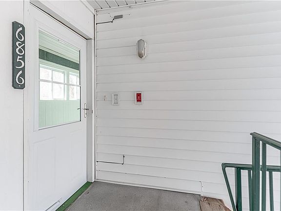 2nd image of 6856 N Olive St