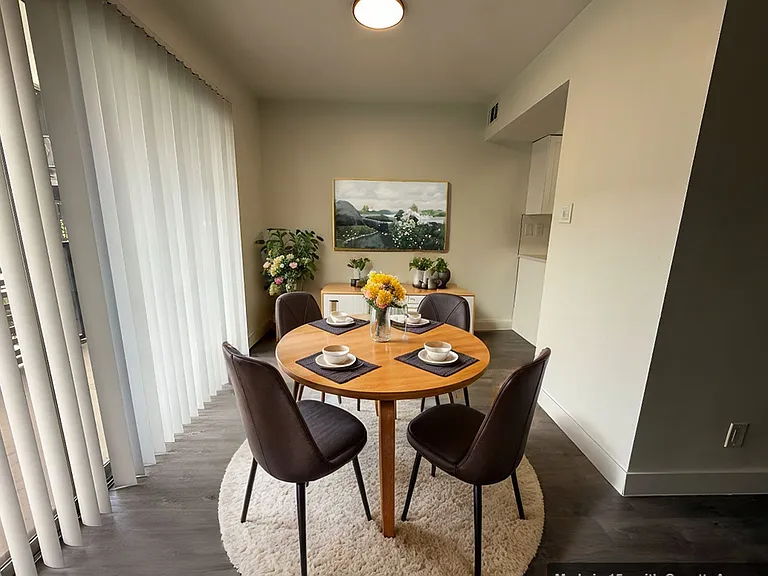 The Shorewood Apartments — Photo 42