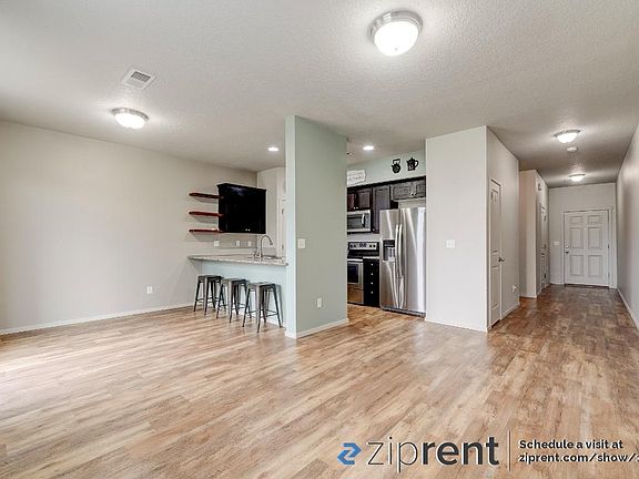3rd image of 12525 NE 114th Way