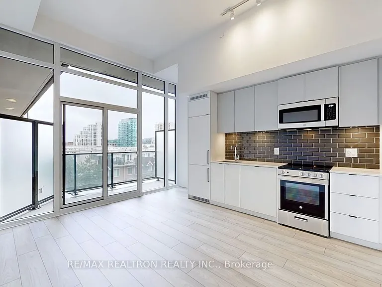 285 Dufferin St #401 — Photo 15