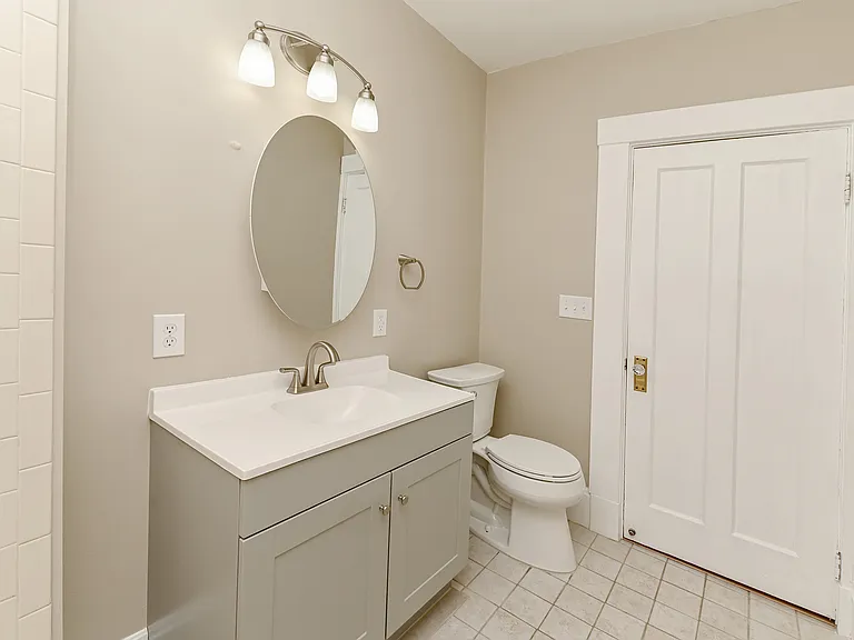 3634 Amberson Ave — Photo 18