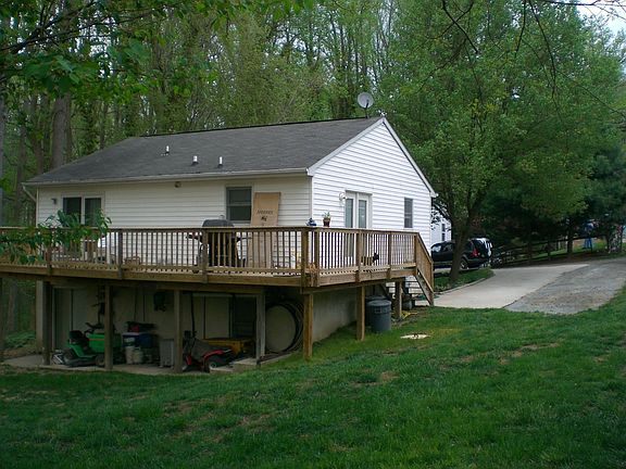 4th image of 5170 Rosemary Dr