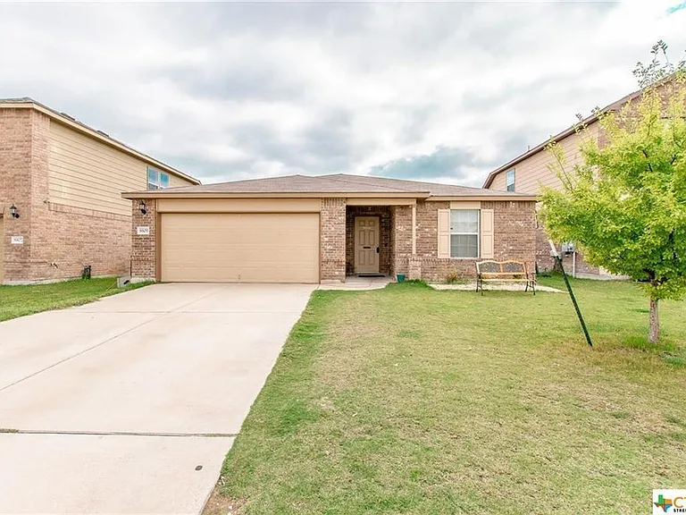 8809 Misty Pine Dr — Photo 1