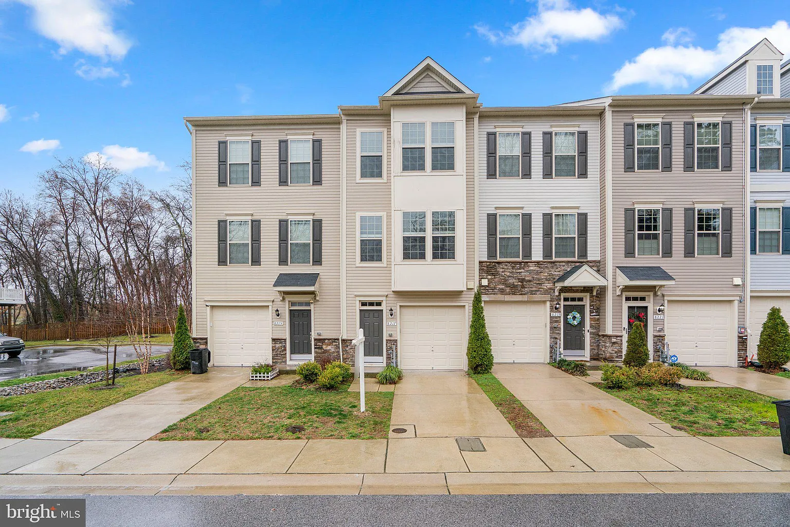 8217 Hollow Ct photo 1