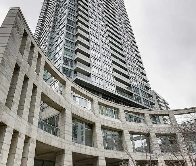 2191 Yonge St #1207 — Photo 1