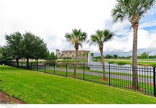 5th image of 638 Saxony Blvd