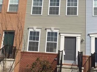 4 Grobelny Dr, Parlin, NJ 08859