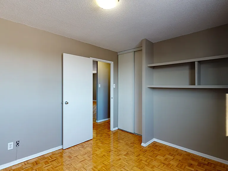 1322 McWatters Rd — Photo 43