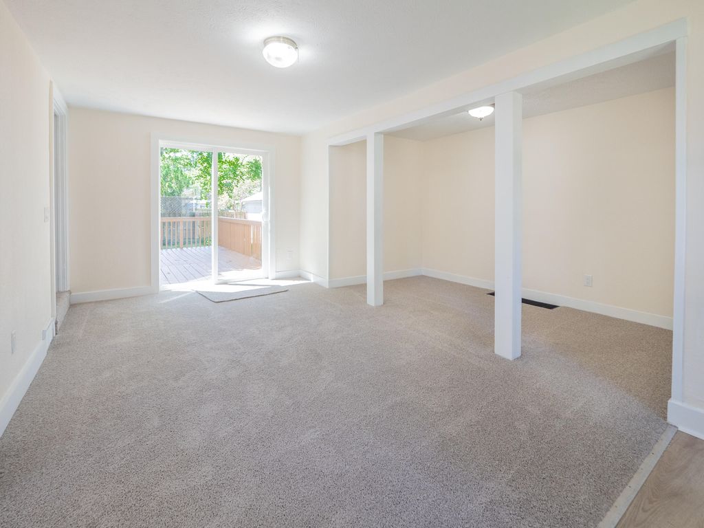 2206 Clarence Dr, Portage, MI - View 4