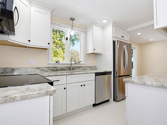 5th image of 16 Taylor Street