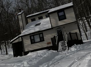 283 Saunders Dr, Bushkill, PA 18324