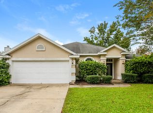 1747 Northglen Cir, Middleburg, FL 32068