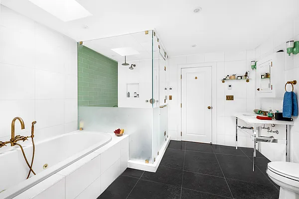 Sold by Compass | media 10