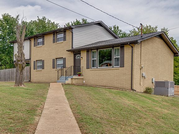 3rd image of 3302 Hawkwood Ln