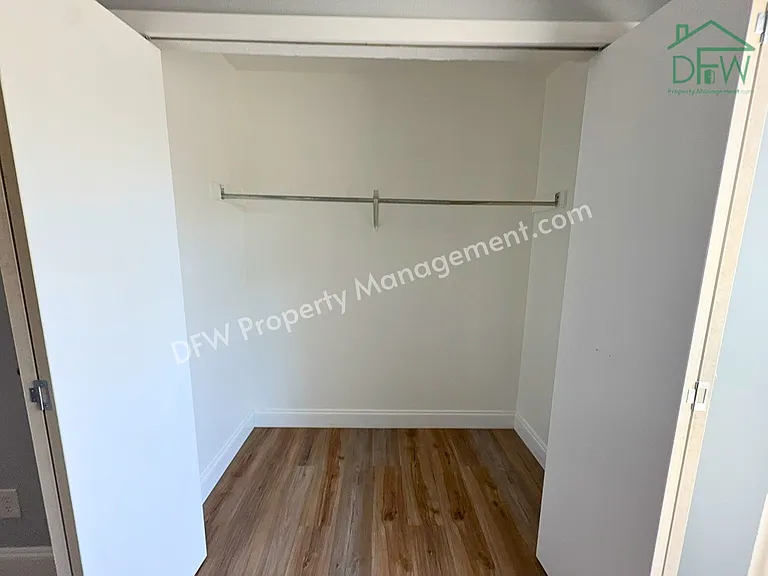 8917 Vernon Dr — Photo 13