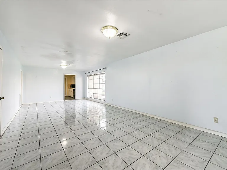 4710 Wedgewood Dr — Photo 5