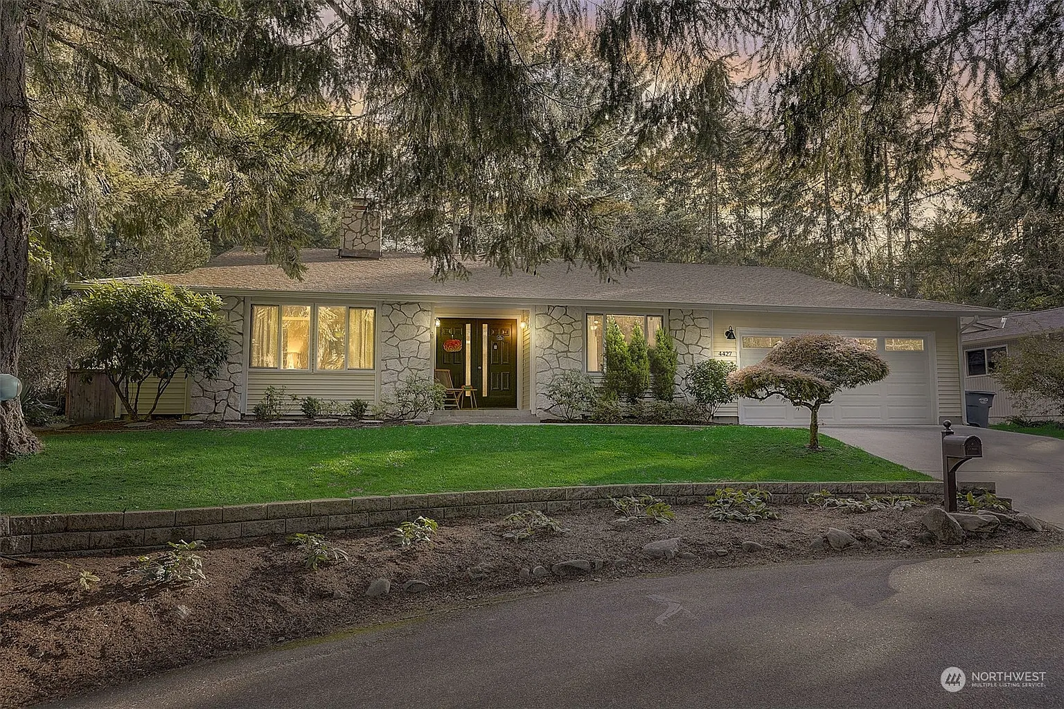 4427 Merry Lane W photo 1