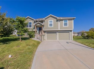 21708 N Rdg, Peculiar, MO 64078