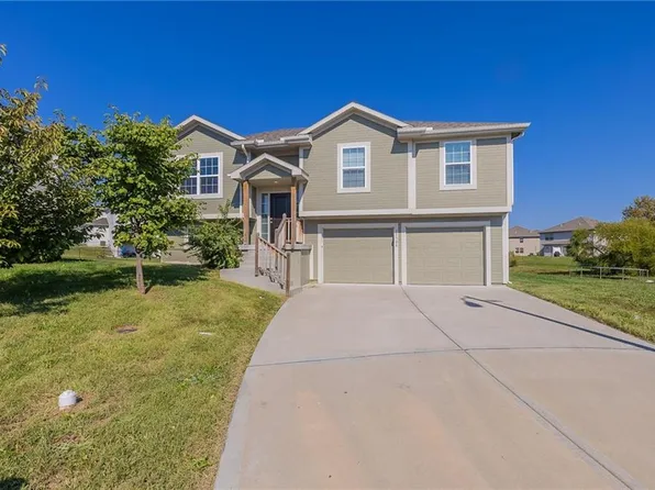 21708 N Rdg, Peculiar, MO 64078