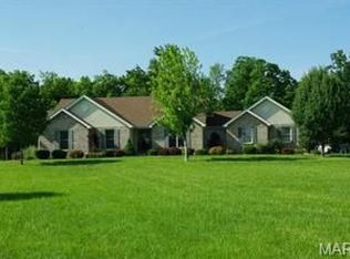 114 Ridgecrest Dr, Troy, MO 63379