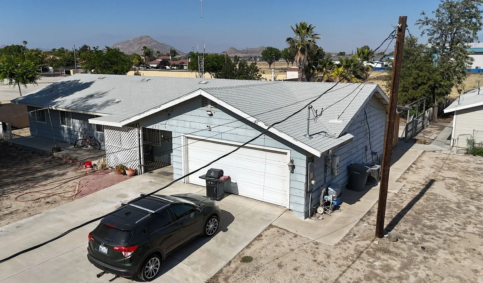 4 bed, 2.0 bath, $3,500 — Photo 1