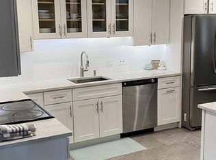10 Hudson Ter, Lynn, MA 01905