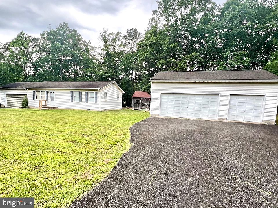 1st image of 45790 Aberdeen Ln