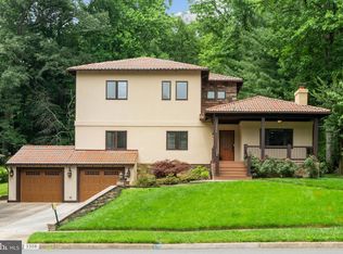 3306 Patrick Henry Dr, Falls Church, VA 22044